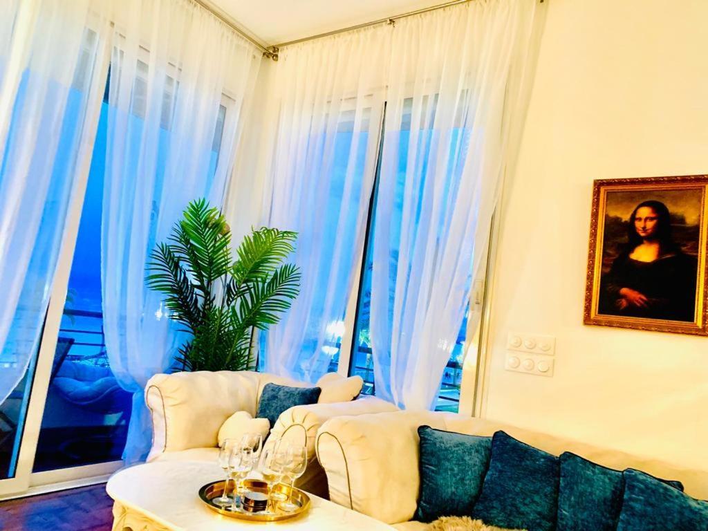 Endless Stunning Mediterranean Sea Views Promenade Des Anglais Ницца Экстерьер фото